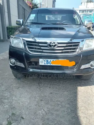 Toyota Hilux 2012 Black