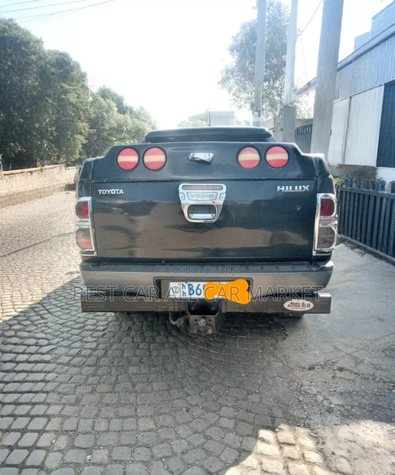 Toyota Hilux 2012 Black