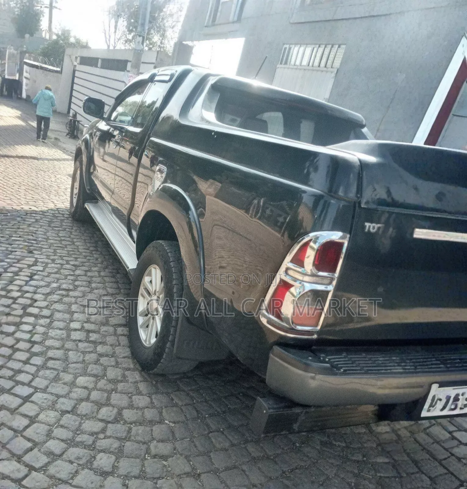 Toyota Hilux 2012 Black