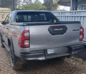 Toyota Hilux Revo Double Cab Deisel 2.8 AWD 2022 Silver