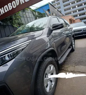 Toyota Fortuner 2022 Gray