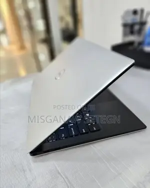 New Laptop Dell XPS 13 8GB Intel Core I5 SSD 512GB