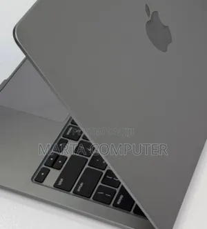 New Laptop Apple MacBook Air 2022 M2 8GB Apple M2 SSD 256GB