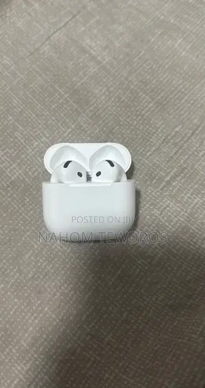 Airpod 4 With Active Noise Cancellation