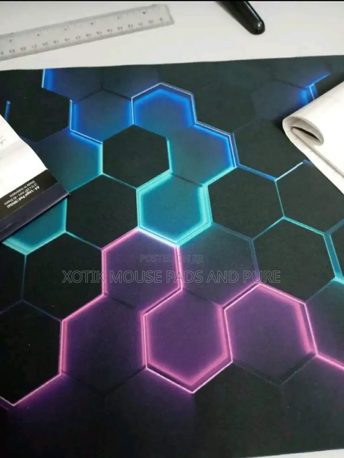 Hexagonal Honeycomb Themed Mouse Pad for Gamers and Office - Desk Mat