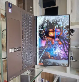 New Laptop Lenovo Yoga 7i 16GB Intel Core Ultra 7 SSD 1T