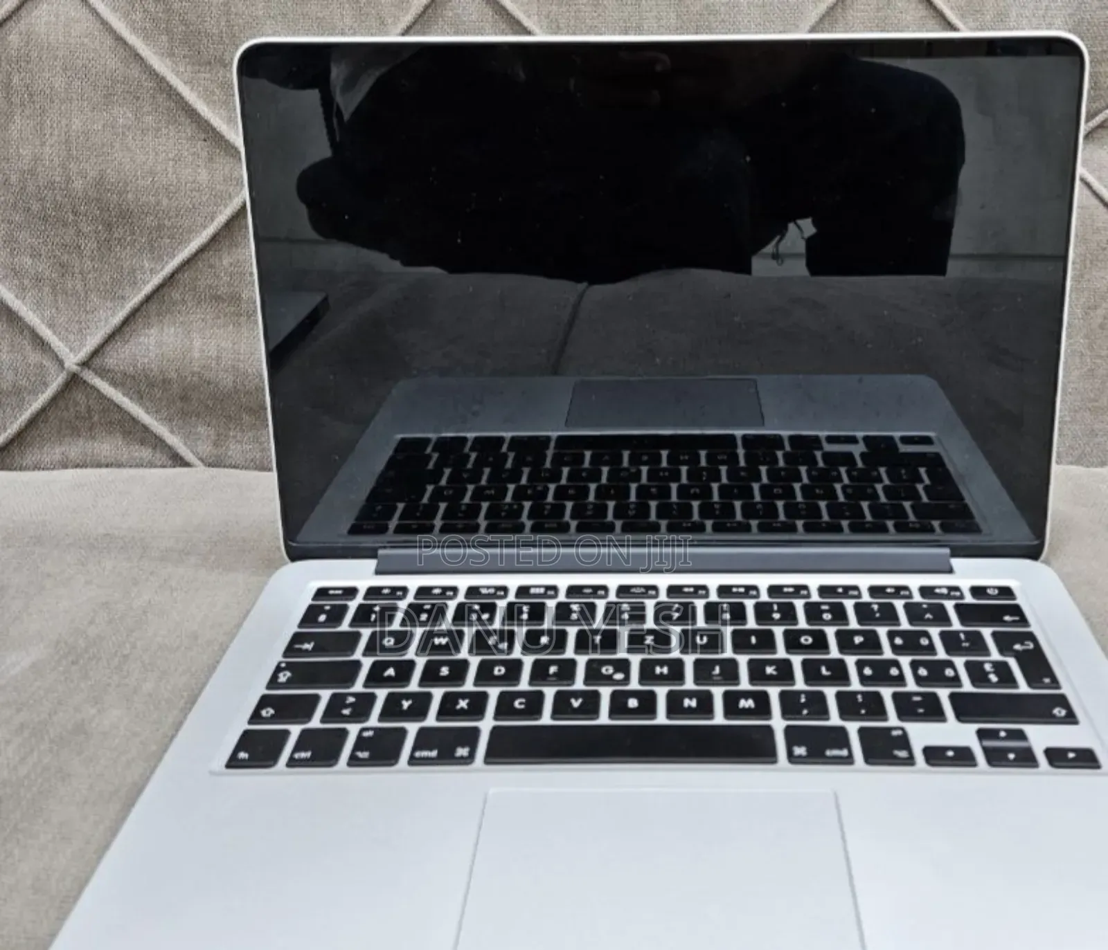 New Laptop Apple MacBook Pro 2015 8GB Intel Core I5 SSD 128GB