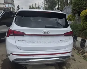 Hyundai Santa Fe Plug-In Hybrid 2023 Off white