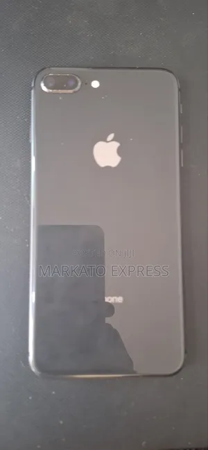 Apple iPhone 8 Plus 64 GB Black