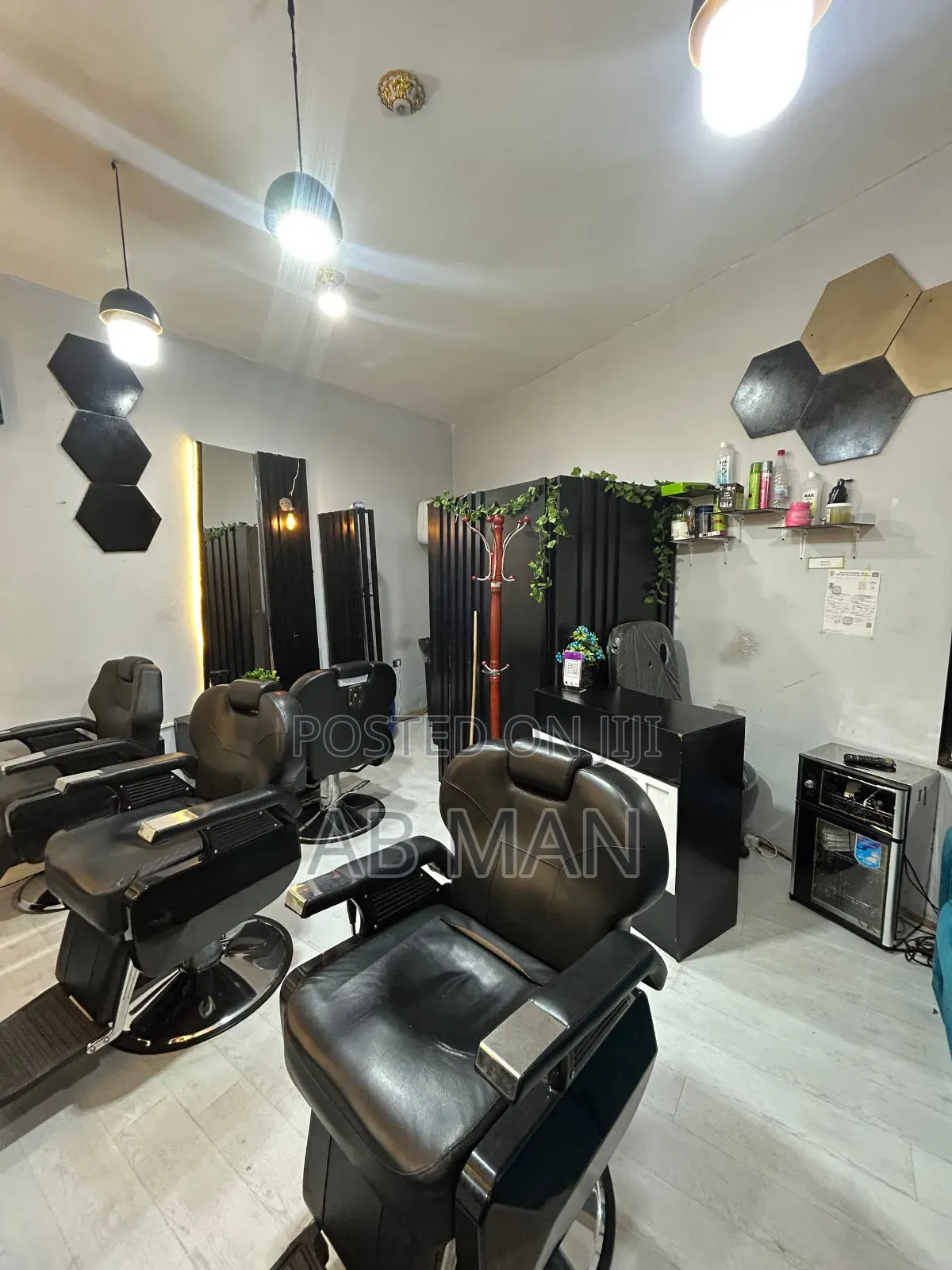 Men's Hair Salon