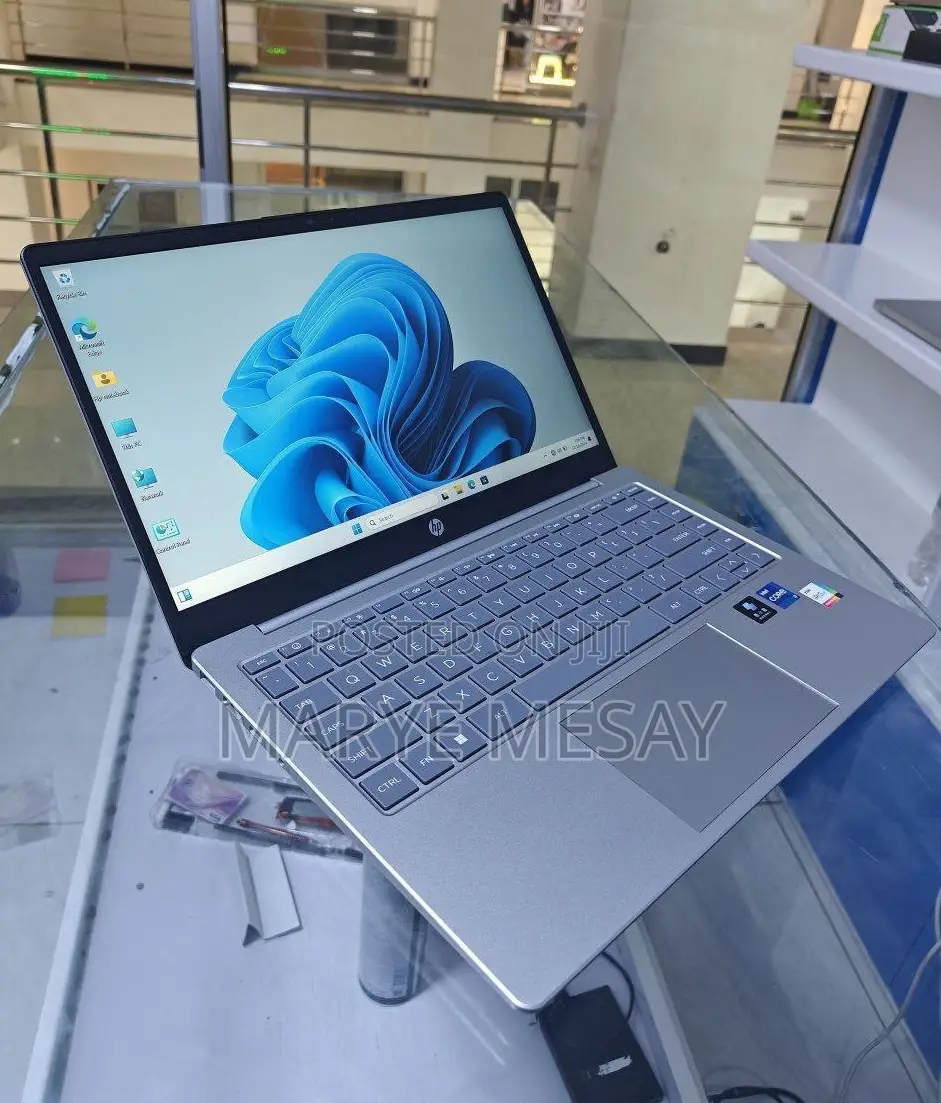 New Laptop HP Stream Notebook 16GB Intel Core I7 SSD 512GB