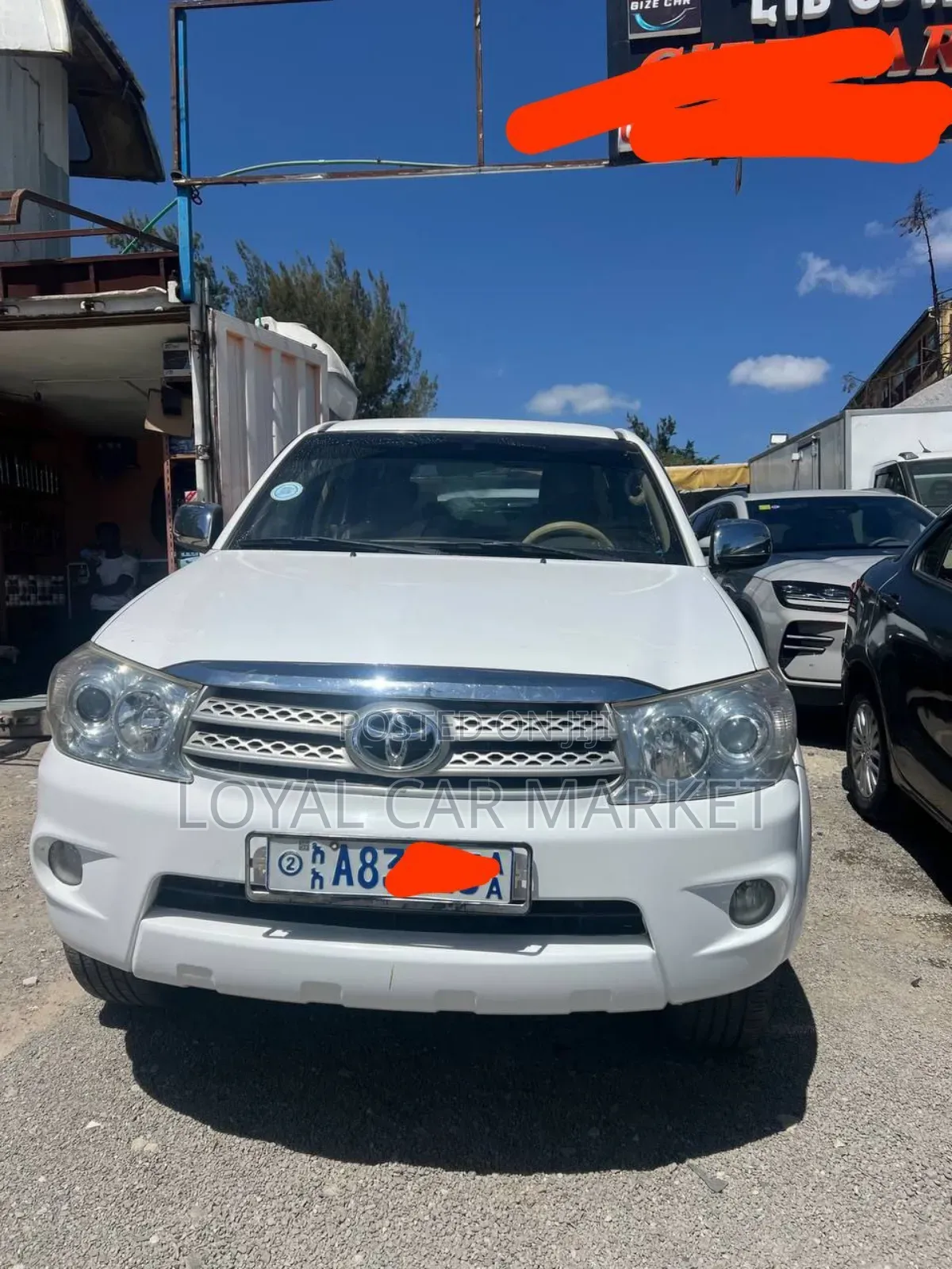 Toyota Fortuner 2011 White