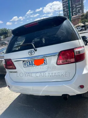 Toyota Fortuner 2011 White