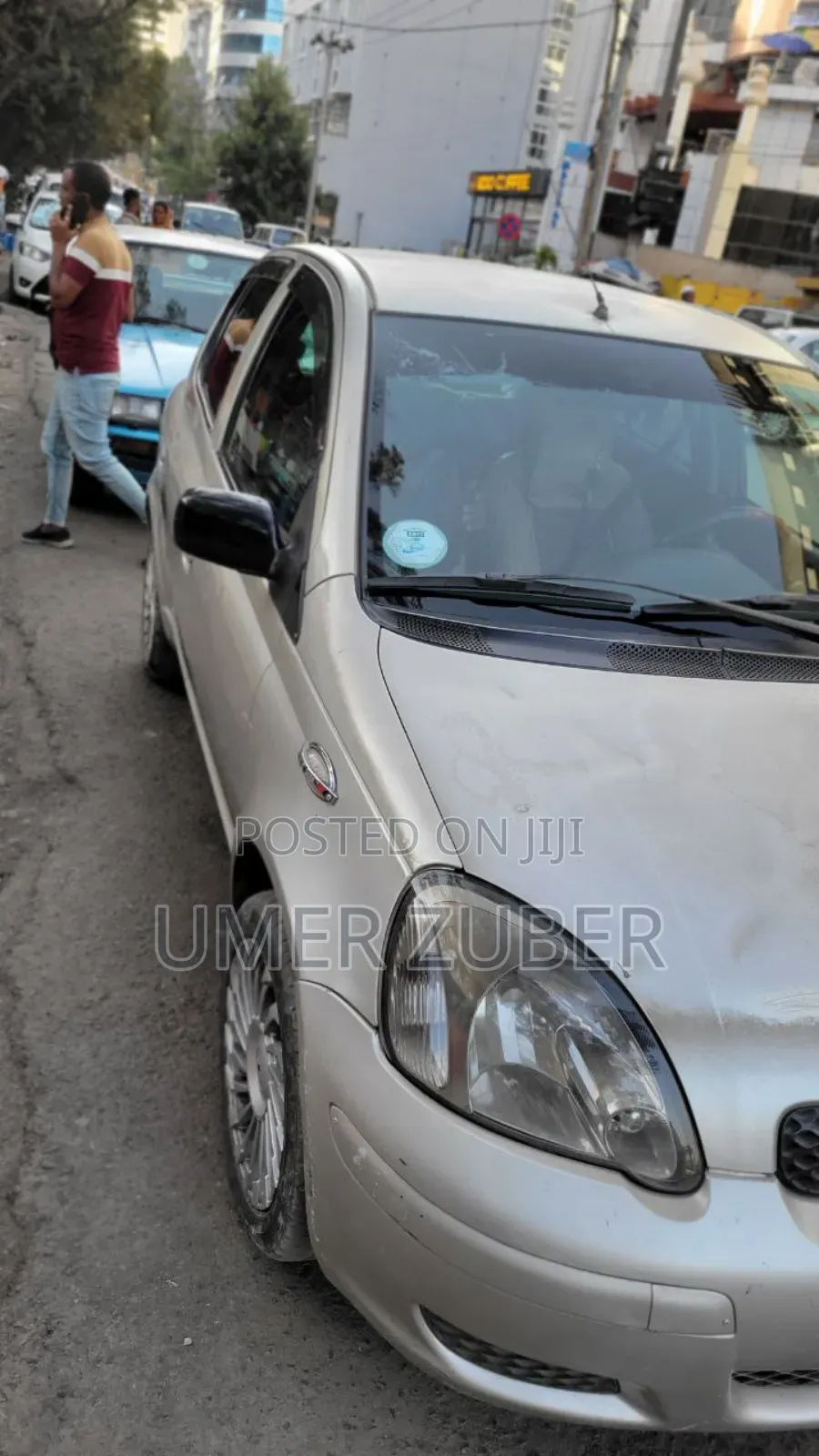 Toyota Vitz 1.0 FWD 3dr 2004 Gold