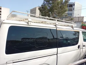 Toyota HiAce 2007 White