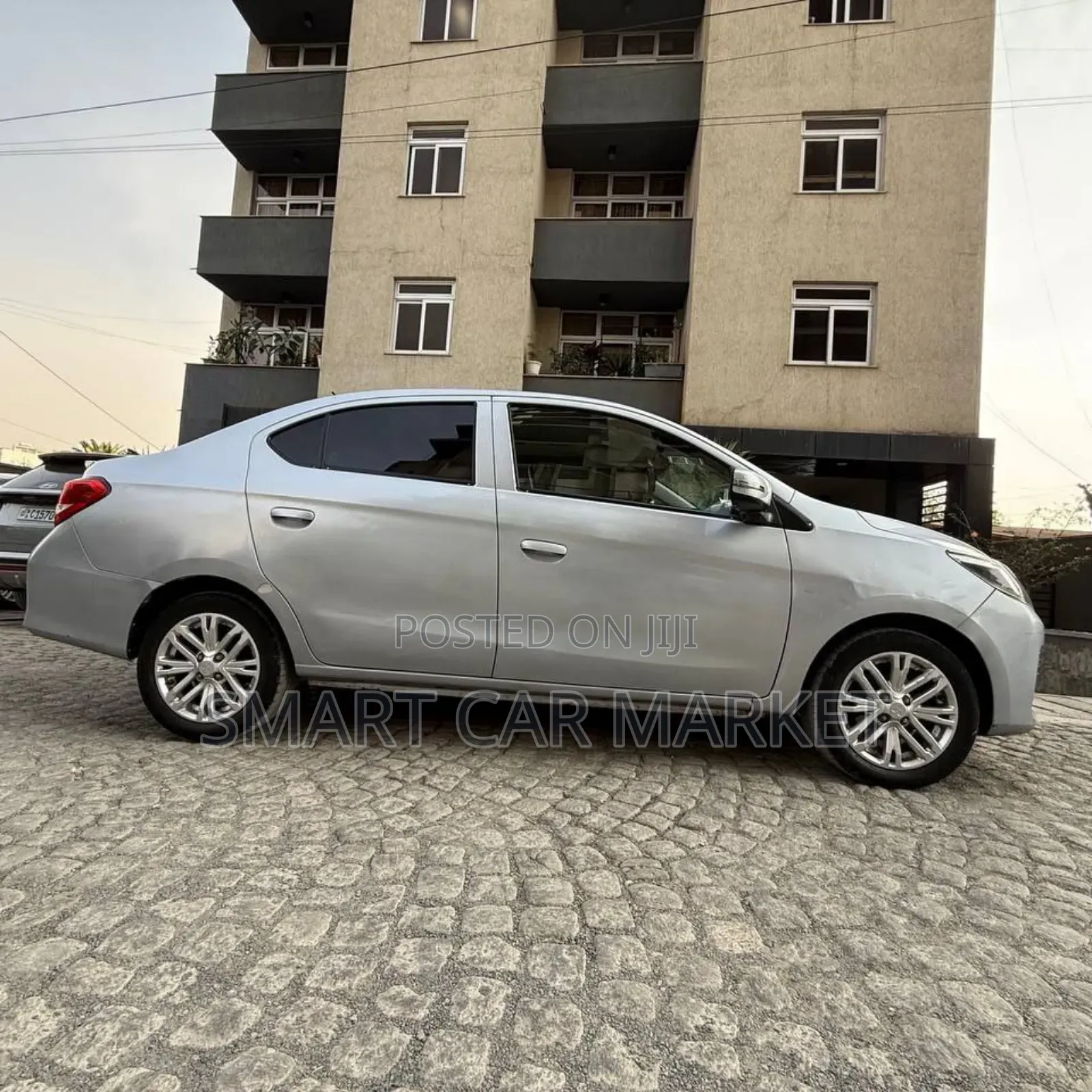 Mitsubishi Attrage 2021 Gray