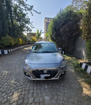 Suzuki Dzire 2022 Silver