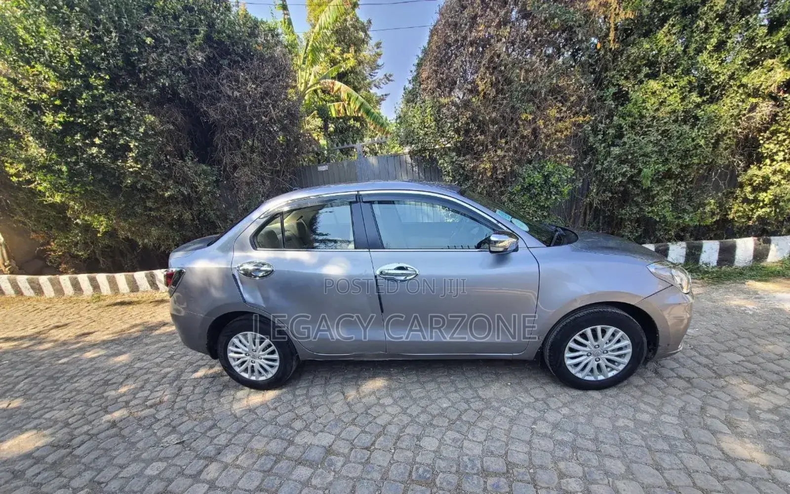 Suzuki Dzire 2022 Silver