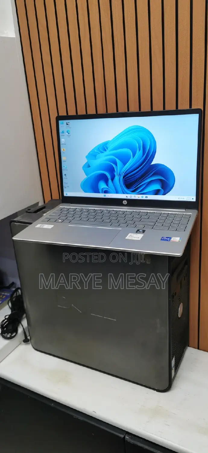 New Laptop HP Stream Notebook 16GB Intel Core I7 SSD 512GB