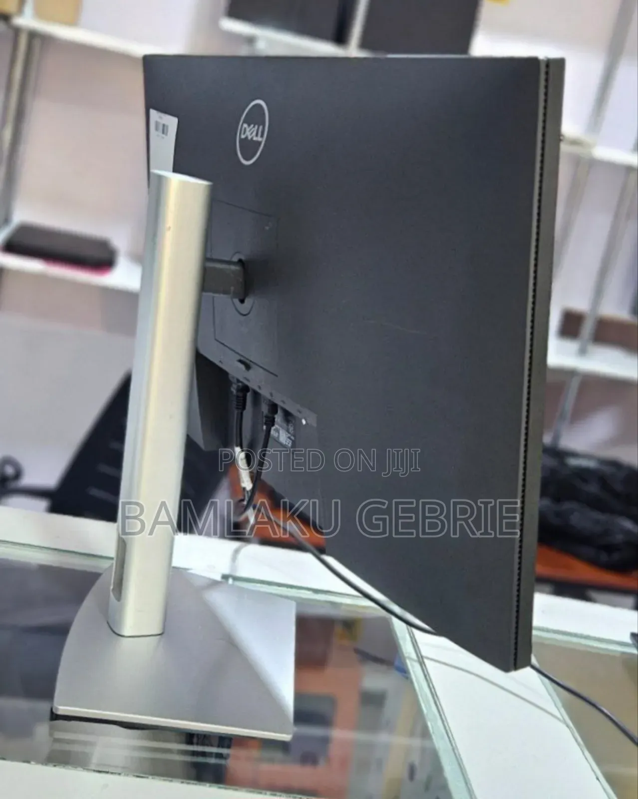 New Dell 27" Inch Resolution