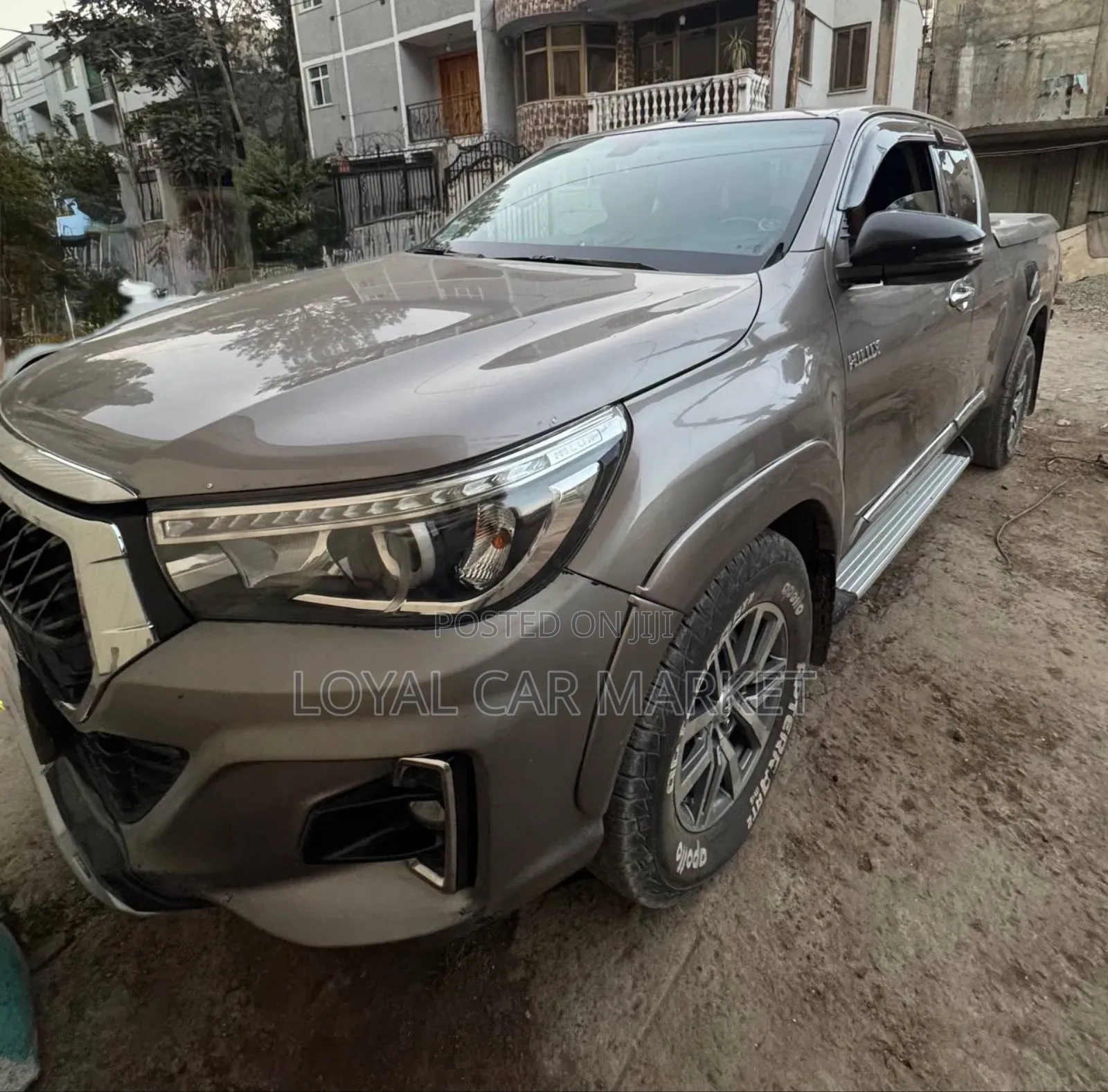 Toyota Hilux 2020 Gray