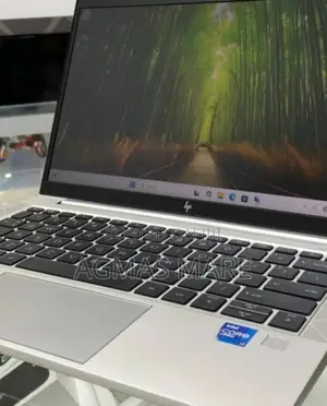New Laptop HP EliteBook 830 G8 16GB Intel Core i7 SSD 512GB