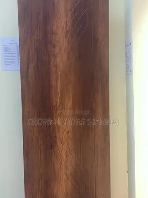 Crown Door/Engineered Wooden Door Made of Different Composit Material