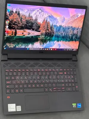 New Laptop Dell G15 5511 16GB Intel Core I7 SSD 512GB