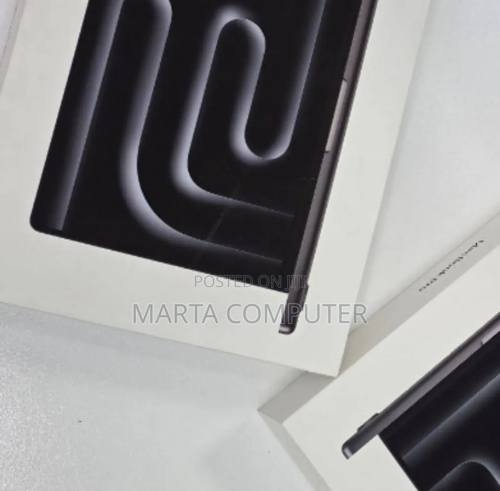 New Laptop Apple MacBook Pro 16GB Apple M5 SSD 512GB