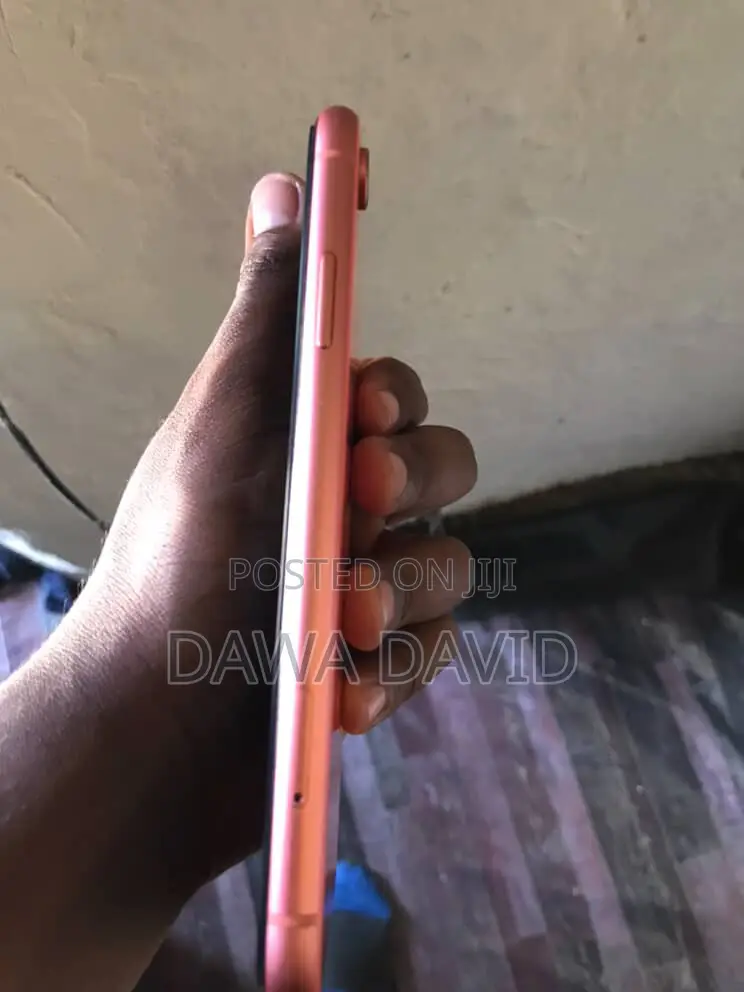 New Apple XR 64 GB Pink