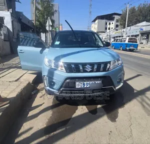 Suzuki Grand Vitara 2021 Blue