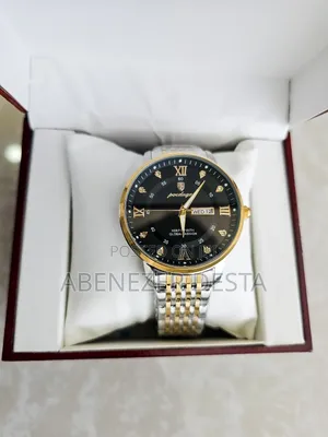 Poedagar Men's Quartz Watch With a Two-Tone Stainless Steel Band