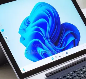 New Laptop Microsoft Surface Pro 7 16GB Intel Core I7 SSD 512GB