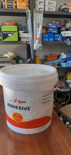 Adhesive Wood Glue