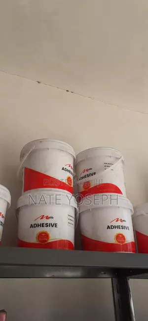 Adhesive Wood Glue