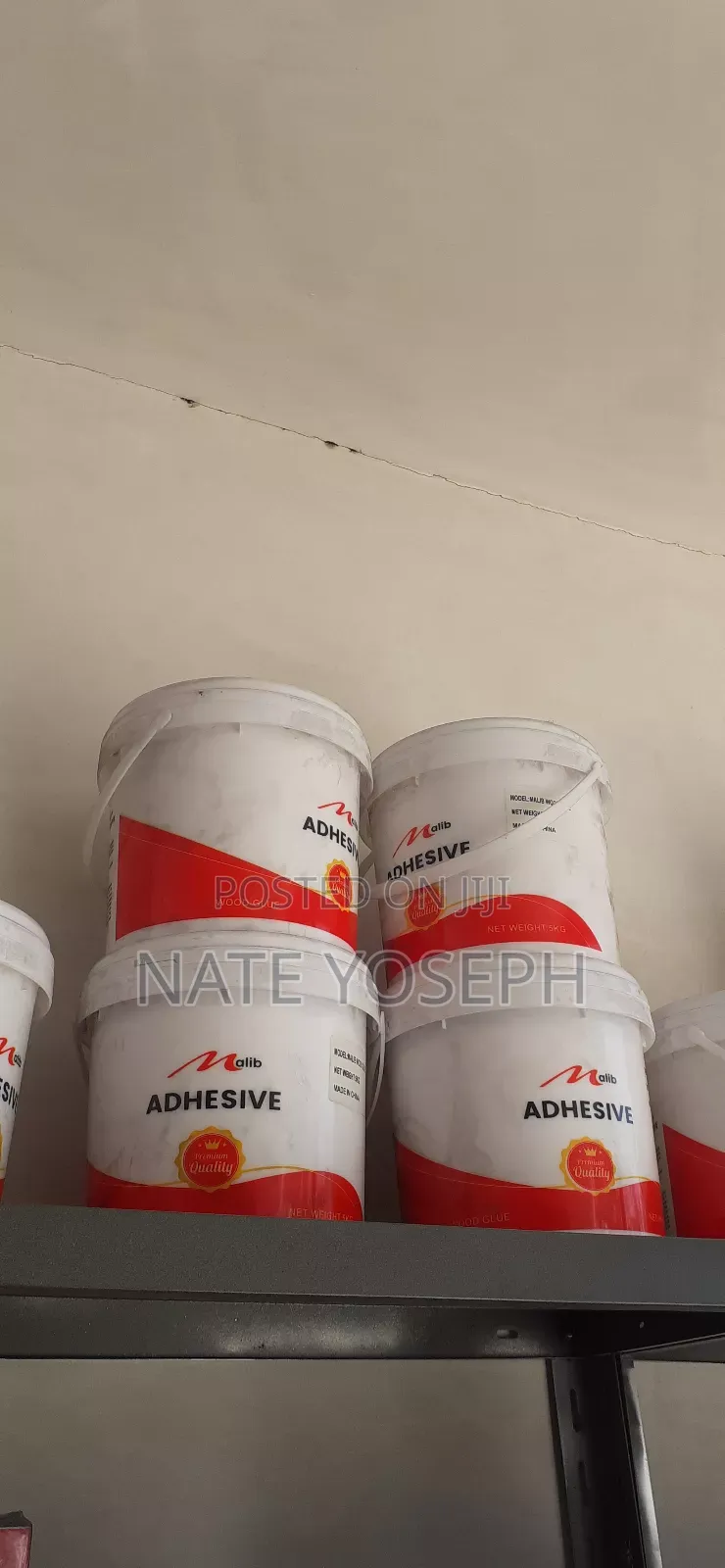 Adhesive Wood Glue