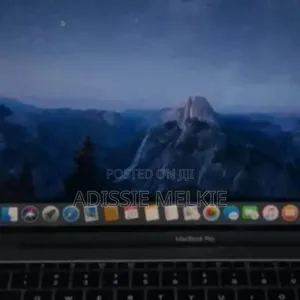 New Laptop Apple MacBook Pro 2017 8GB Intel Core i5 SSD 256GB