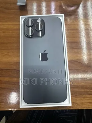 New Apple iPhone 16 Pro Max 256 GB Black