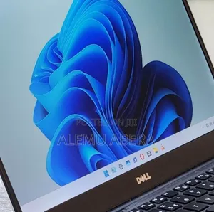 New Laptop Dell 8GB Intel Core I7 SSD 256GB