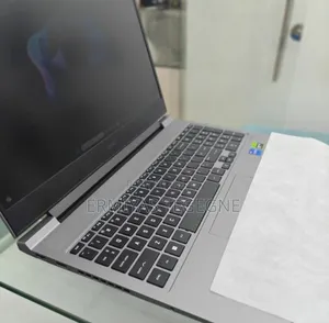 New Laptop HP OmniBook 7 14" 16GB Intel Core I7 SSD 512GB