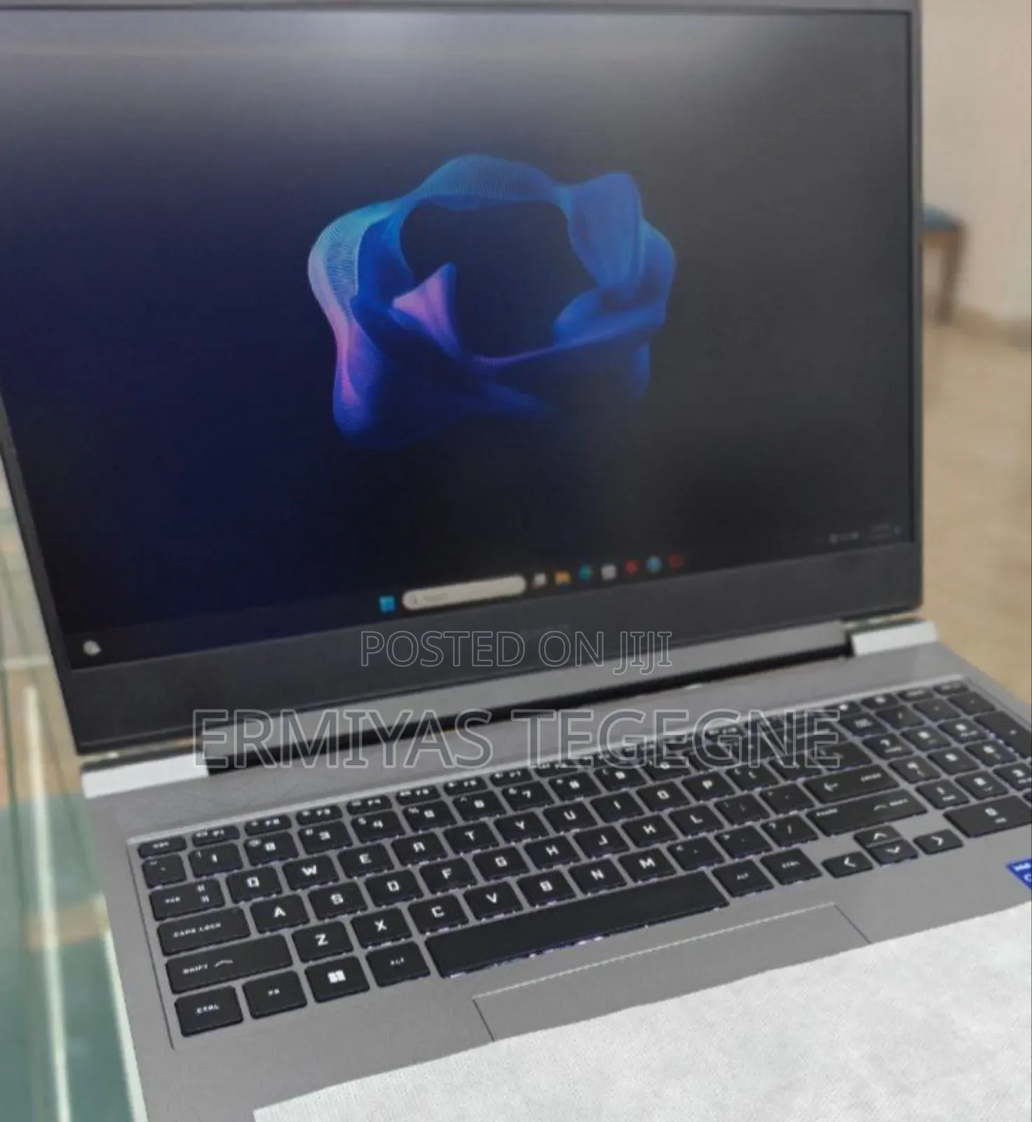 New Laptop HP OmniBook 7 14" 16GB Intel Core I7 SSD 512GB