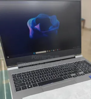 New Laptop HP OmniBook 7 14" 16GB Intel Core I7 SSD 512GB