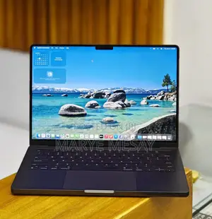 New Laptop Apple MacBook 18GB Apple M3 Pro SSD 512GB