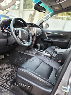 Toyota Fortuner 2023 Gray