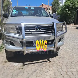 Toyota Hilux 3.0 D-4D 4x4 2013 Silver