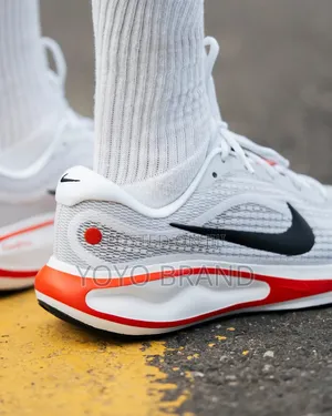 Nike Journey Run Fashion Sneaker