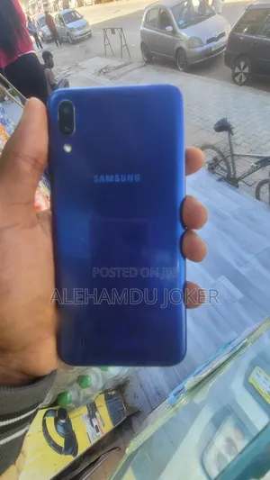 Samsung Galaxy M10 32 GB Blue