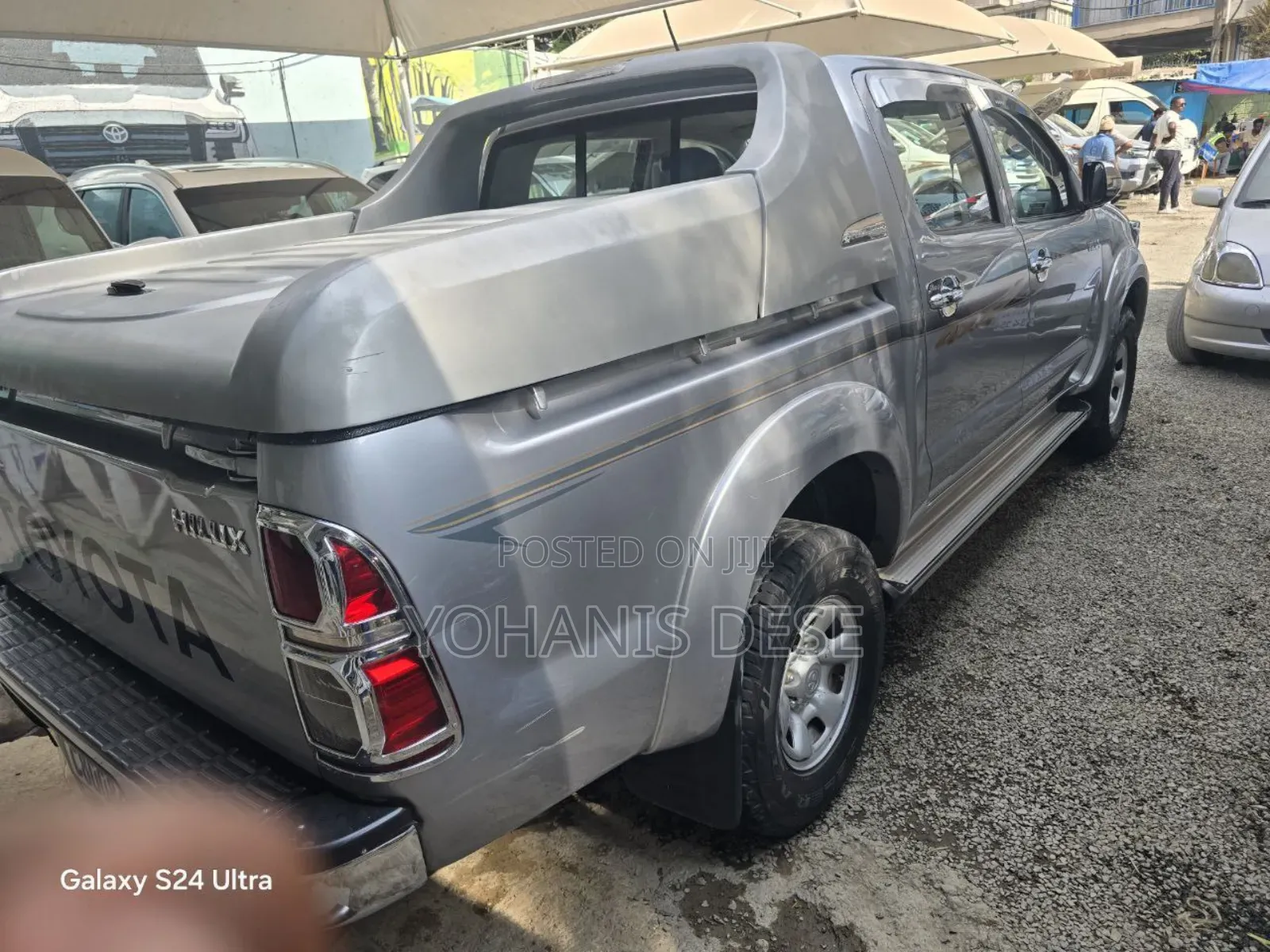 Toyota Hilux 2015 Gold
