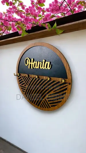 Wooden Wall-Mounted Key Coat Rack