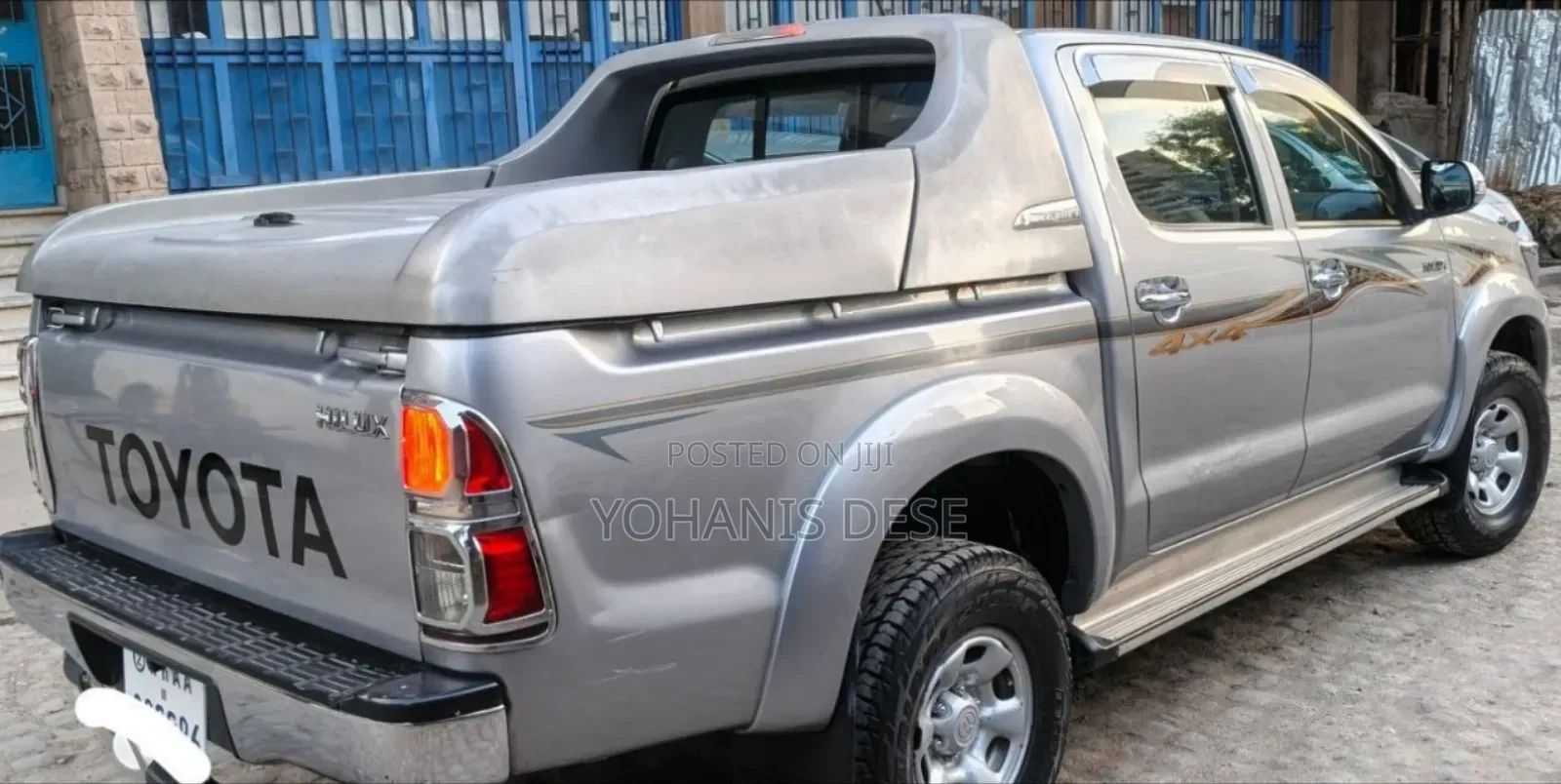 Toyota Hilux 2015 Gold